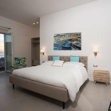 La Chiaja Art&relais Bed & Breakfast