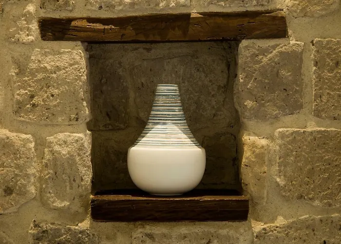 La Chiaja Art&relais